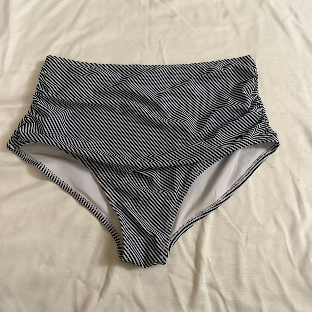 Cupshe striped high waisted bikini‎ bottom size M